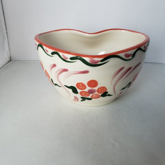 NOS Ceramic Heart Shaped Bowl "L" Signature Ivory with Pink Green Purple - Picture 5 of 13